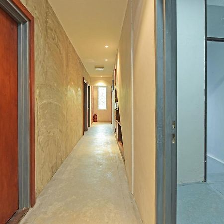 Oyo 90662 The 1975 Hotel Empire Κουαντάν Εξωτερικό φωτογραφία